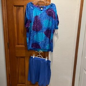 Alike Yaman Creations Silk top and shots set.  Fits large  NWT